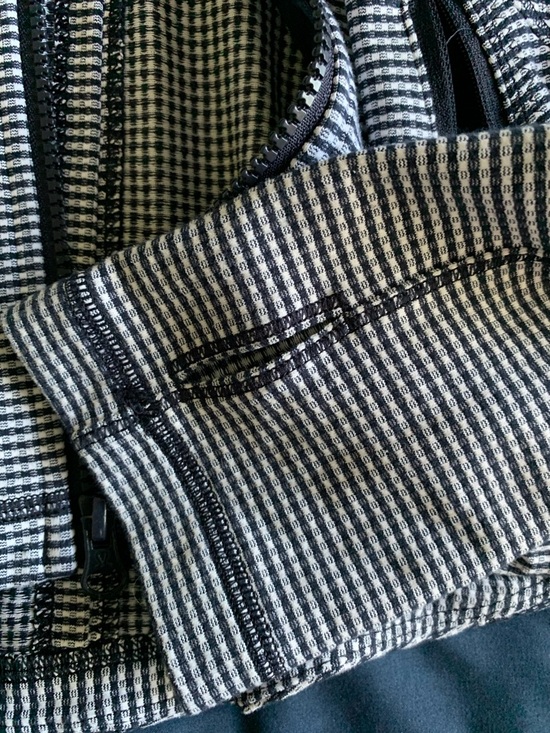 Lululemon Forme Jacket Size 6 - Picture 8 of 13